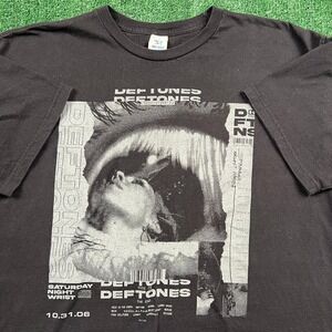 Tee Styled Deftones Band T-Shirt Mens XL Black Saturday Night Wrist Boxy 2006
